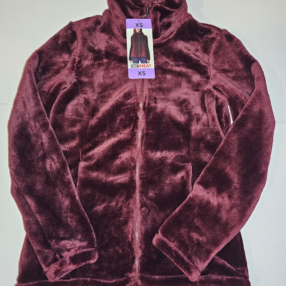Women's 32 Degrees Heat Faux Fur Fuzzy Full Zip Jacket.